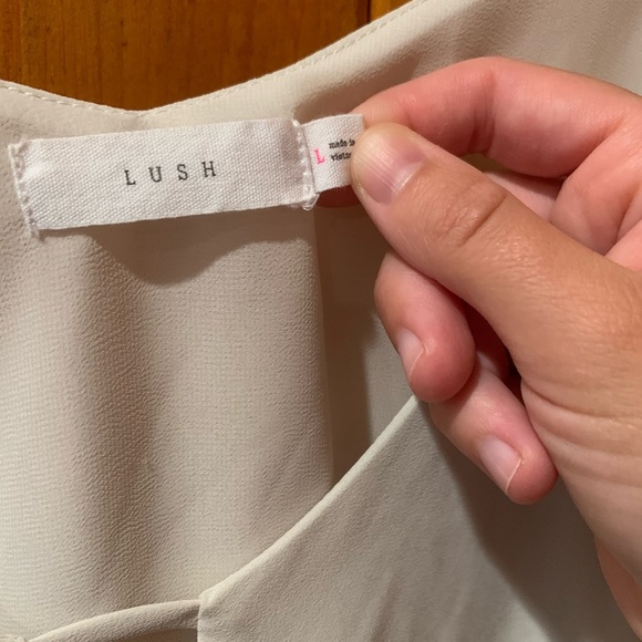 LUSH Keyhole Top - Picture 4 of 4